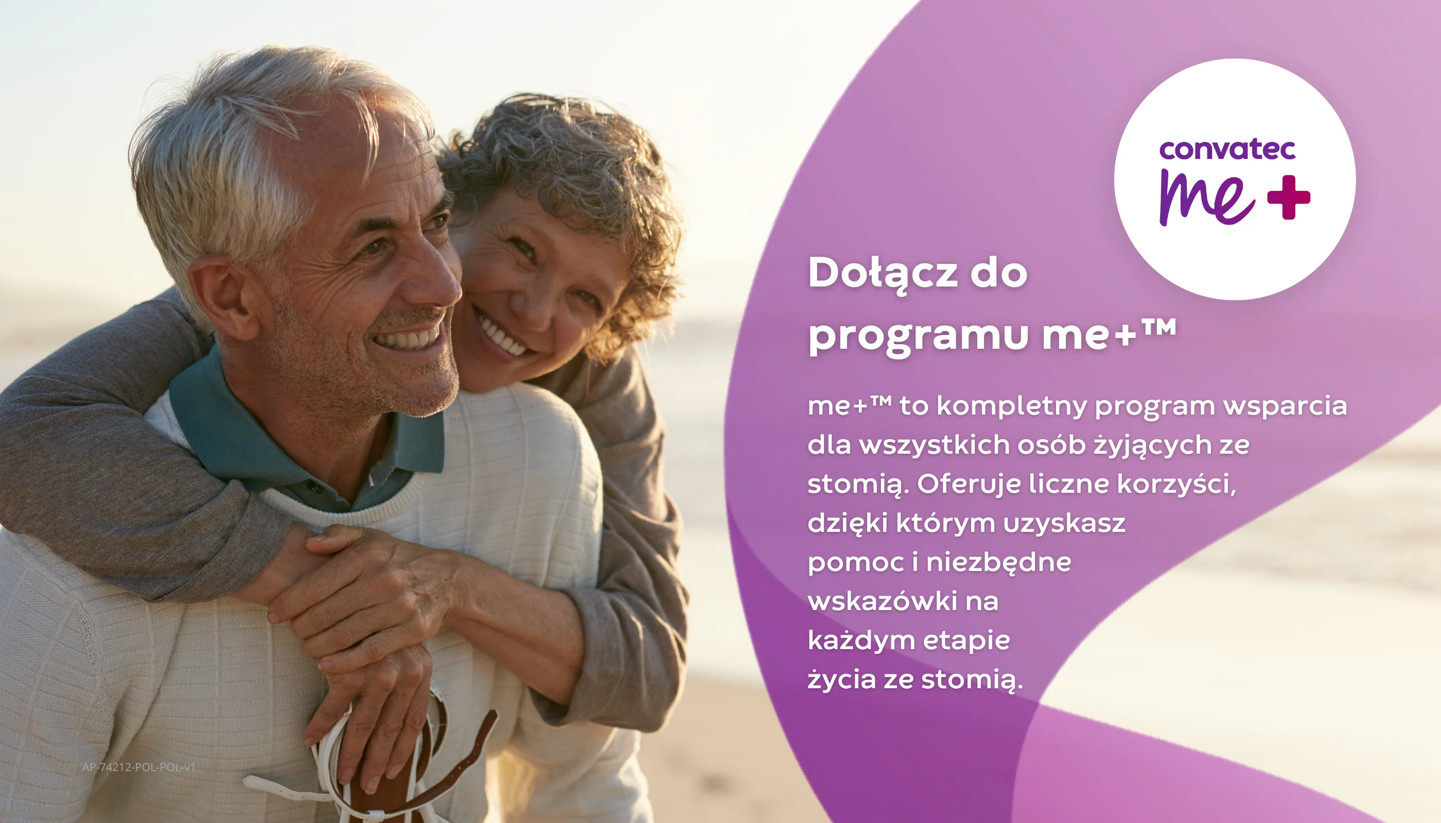 Mężczyzna i kobieta przytulają się