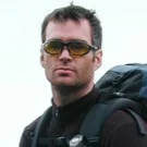 サングラスをかけた男性